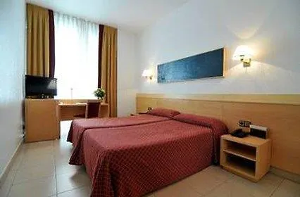 Hotel Paral-lel 2*