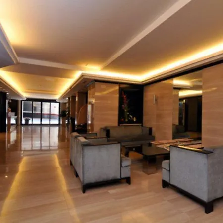 Paral-lel Hotel
