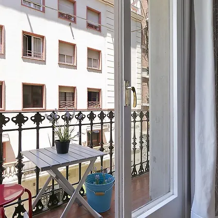 Paral-lel Hotel