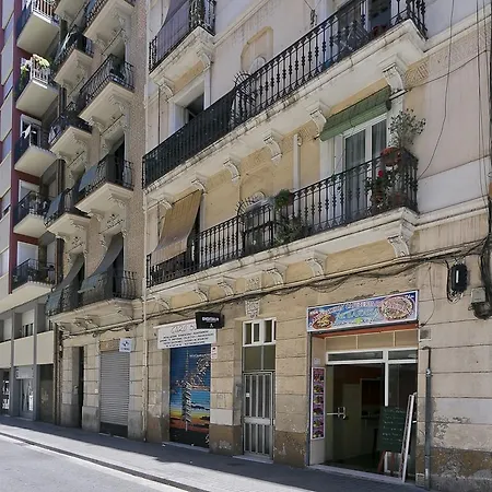 Paral-lel Hotel 2*