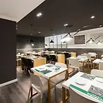 Hotel Paral-lel 2*
