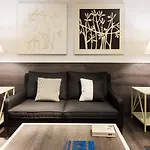 Paral-lel Hotel 2*
