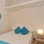 Paral-lel Hotel 2*