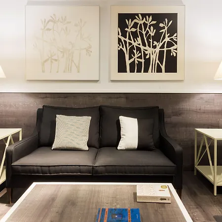 Paral-lel Hotel 2*
