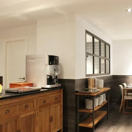 Paral-lel Otel