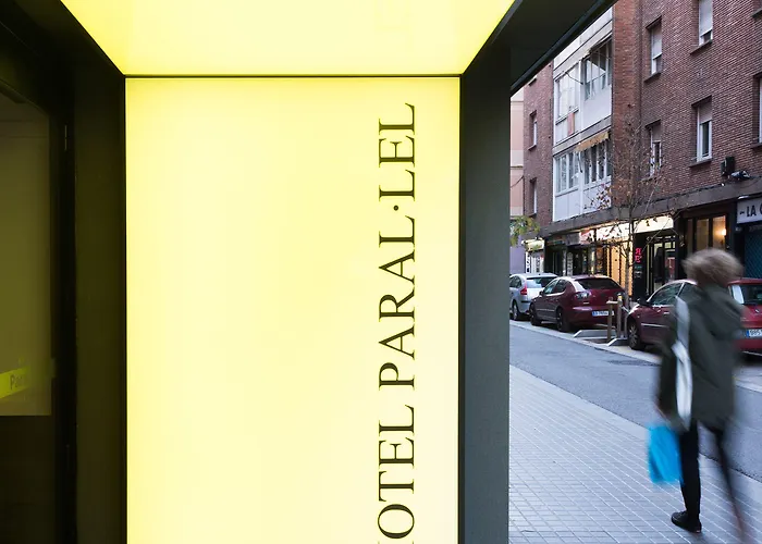 Hotel Paral-lel 2*